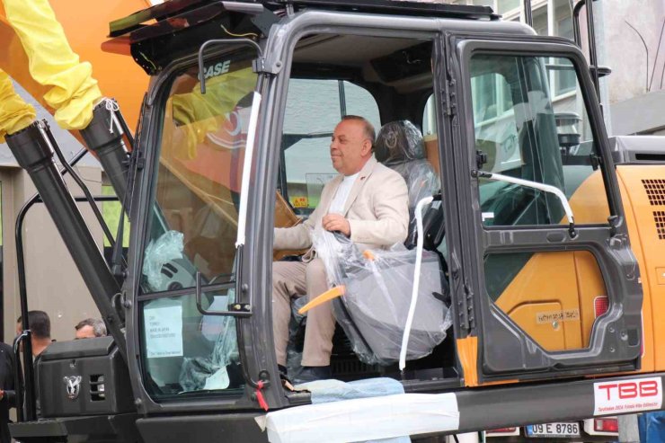 Bozdoğan Belediyesi araç filosunu güçlendirmeye devam ediyor