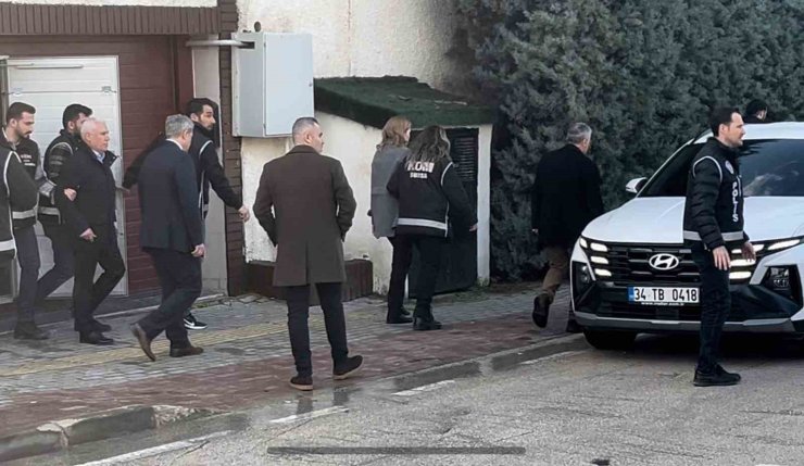 Bursa Büyükşehir Belediye Başkanı Bozbey gözaltına alındı