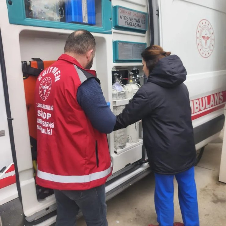 Ayancık’ta sağlık çalışanlarına teknik eğitim desteği