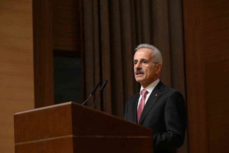 Bakan Uraloğlu: "5G hizmetlerini 2 yıl içerisinde ülkemizin her bir noktasında vatandaşlarımızın hizmetine sunacağız"