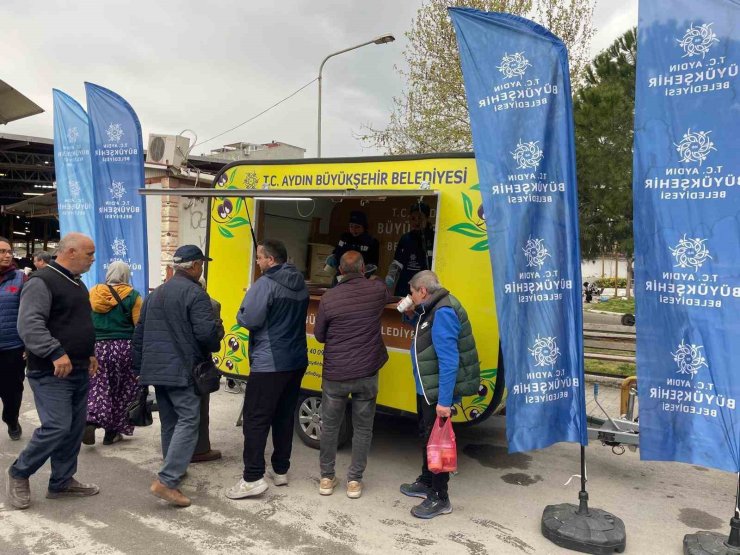Aydın Büyükşehir Belediyesi’nin çorba ikramı beğeni topluyor