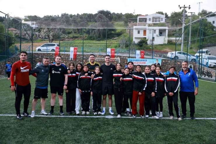 Bodrum Çiftlik Halı Saha Tesisleri vatandaşların kullanımına açıldı