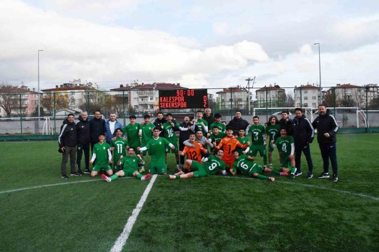 Kayseri U18 Ligi Play-Off: Kayseri Şekerspor: 2 - Kalespor: 0