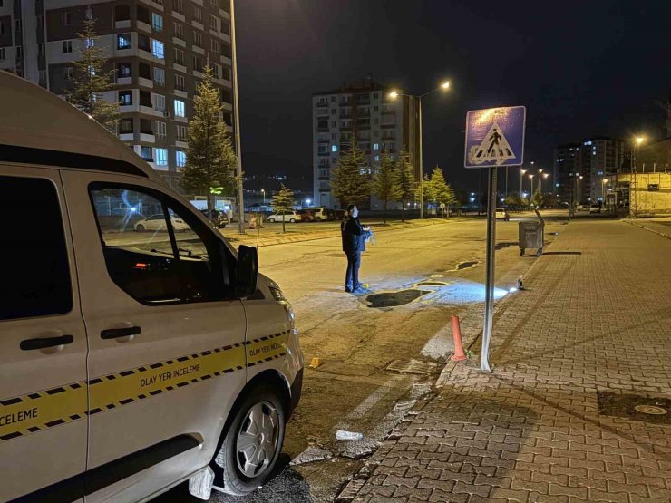 Bıçaklı kavgada ağabey-kardeş yaralandı: 2 yaralı