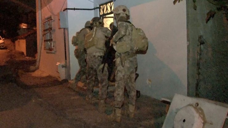 3 kişinin öldüğü saldırının düğümü çözülüyor: 6 şüpheli tutuklandı