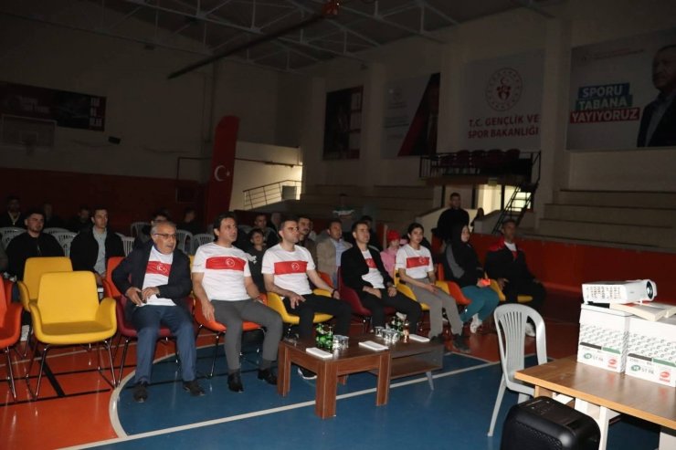 Selendi’de milli sevinç