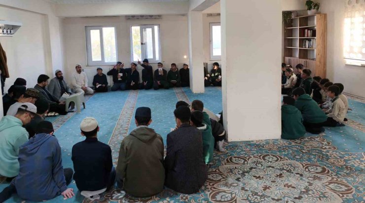 Çaldıran’da hafız adaylarına anlamlı proje: Her ay bir kitap tahlili