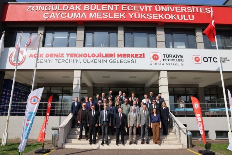 BEUN Açık Deniz Teknolojileri Merkezi Kütüphanesi hizmete sunuldu