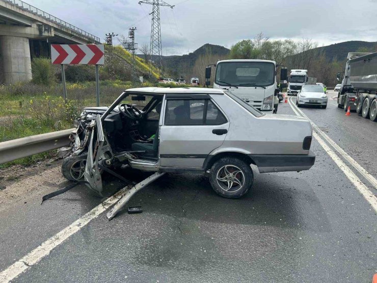 Bilecik’te zincirleme trafik kazası; 4 yaralı