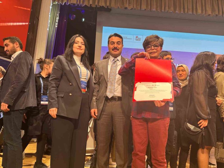 CÜ Vakfı Okulları öğrencisi bölge 3’üncüsü oldu