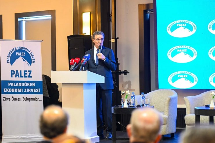 Vali Baruş, Palandöken Ekonomi Zirvesi’nde konuştu
