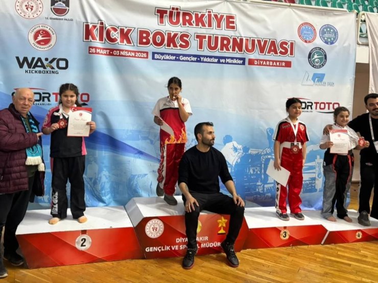 Kütahyalı minik sporcu Türkiye ikincisi oldu