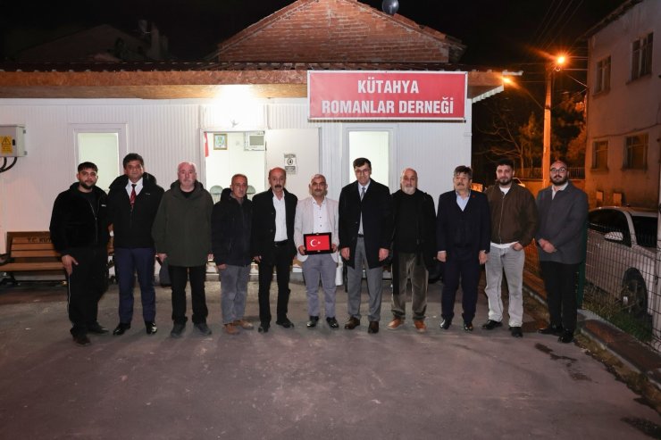 Başkan Kahveci: "Roman kardeşlerimizin neşesi, samimiyeti ve hayata kattığı renk çok kıymetli"