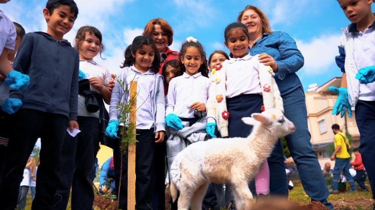 Didim’de fidanlar toprakla buluştu