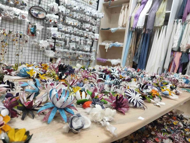 Datça’da öğrencilere ipek böcekçiliği çağrısı