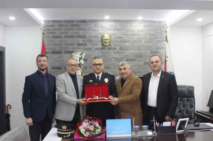 ÇTB’den ilçe emniyetine Polis Haftası kutlaması