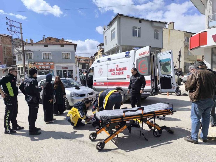 Otomobilin çarptığı yaya yaralandı