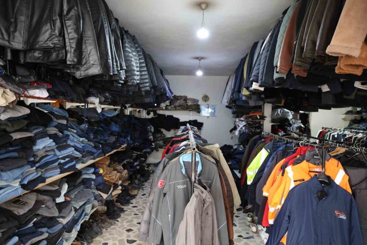 Bahçe sezonun başlamasıyla, ikinci el kıyafete talep arttı