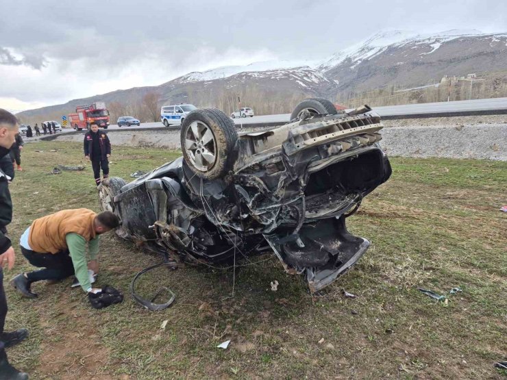 Van’da Muradiye-Çaldıran yolunda kaza: 1 ölü, 2 yaralı
