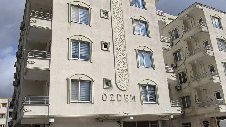 Gercüş’te genç öğretmen evinde ölü bulundu