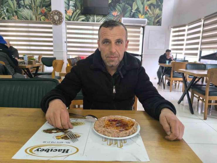 Afyonkarahisar’ın damak çatlatan lezzetinin sırrını işin ustaları anlattı