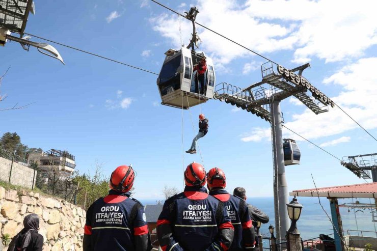 Ordu’da teleferik hattında kurtarma tatbikatı
