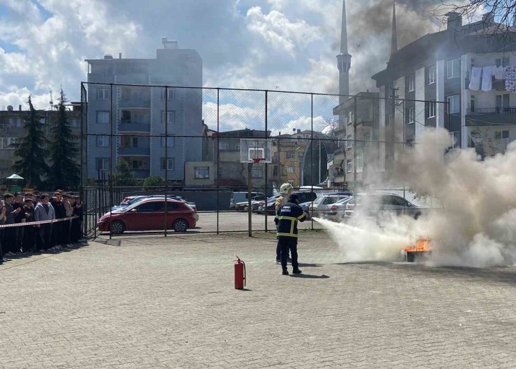 Ordu’da liseli öğrencilere hayat kurtaran yangın tatbikatı