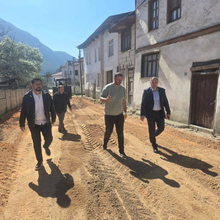 Bilecik’te kilit parke taşı döşeme çalışmaları tamamlandı