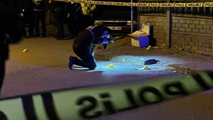 Eşinin KADES ihbarıyla eve gelen polislere ateş açtı