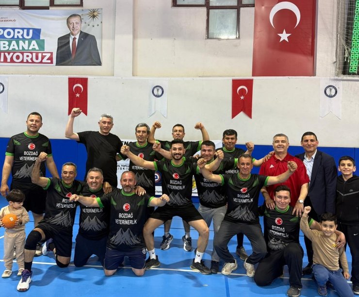 Derinkuyu hem gönülleri hem kupayı kazandı