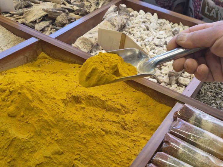 Mevsim geçişlerinde kırgınlığa karşı bu bitkisel karışım öneriliyor