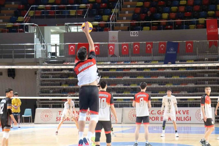 Şanlıurfa Büyükşehir Belediyesi genç erkekler voleybol takımından filede ikinci galibiyet