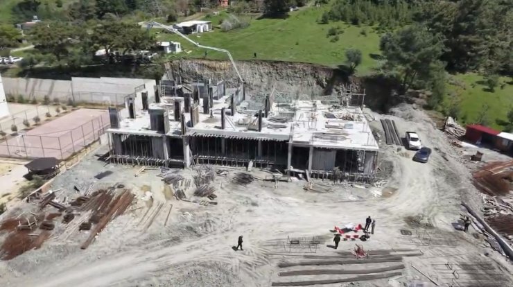 Vali Masatlı Belen’de okul inşaatını inceledi