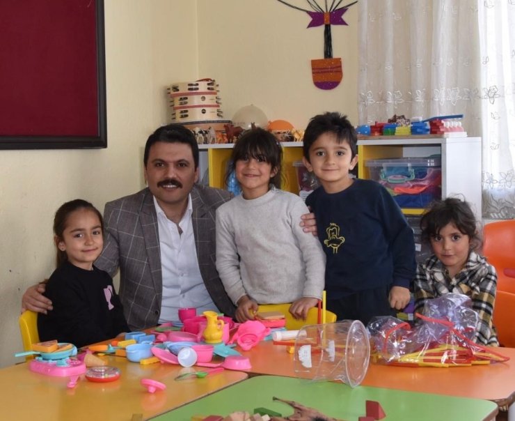 Kaymakam Gilan ADEM’lerdeki üretim çalışmalarını inceledi