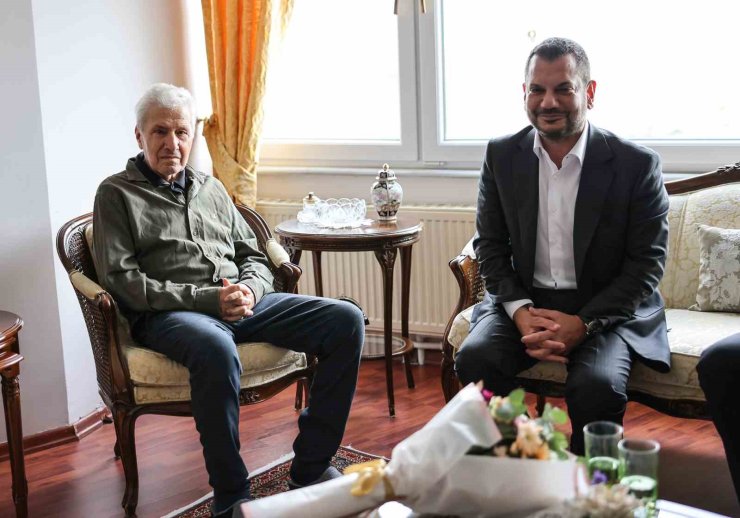 Trabzonspor eski başkanı Atay Aktuğ hayatını kaybetti