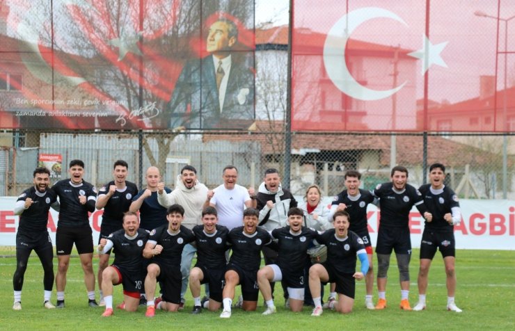 Körfez ragbide zirveyi bırakmadı