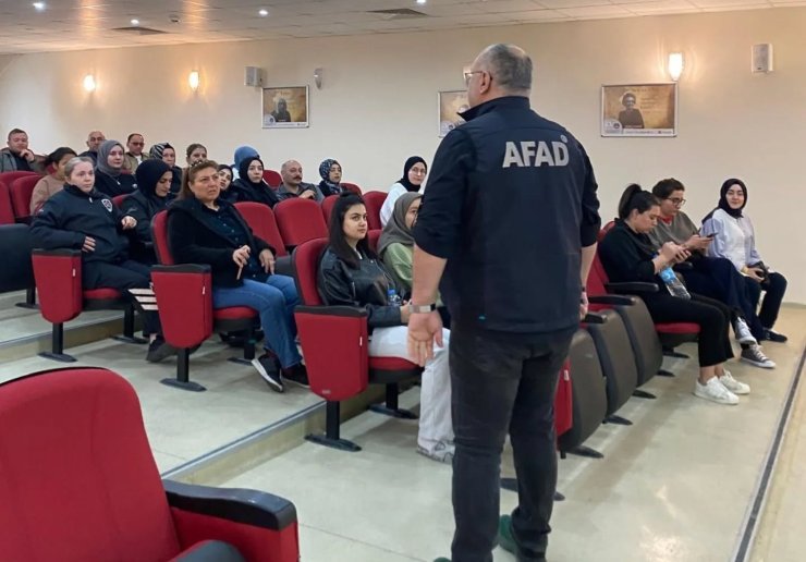 Erzincan’da afet bilinci eğitimleri sürüyor