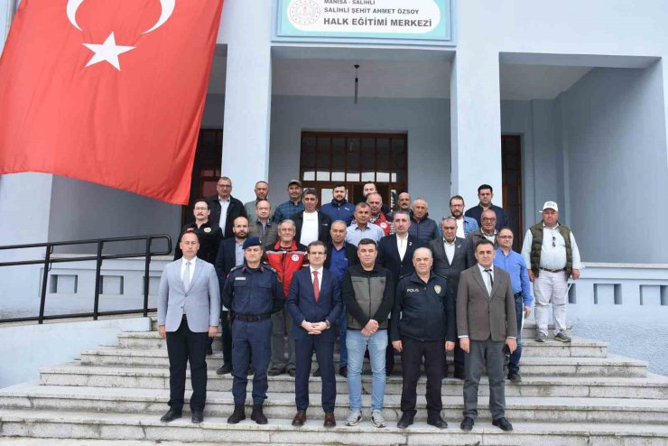 Salihli’de gönüllülere orman yangını eğitimi