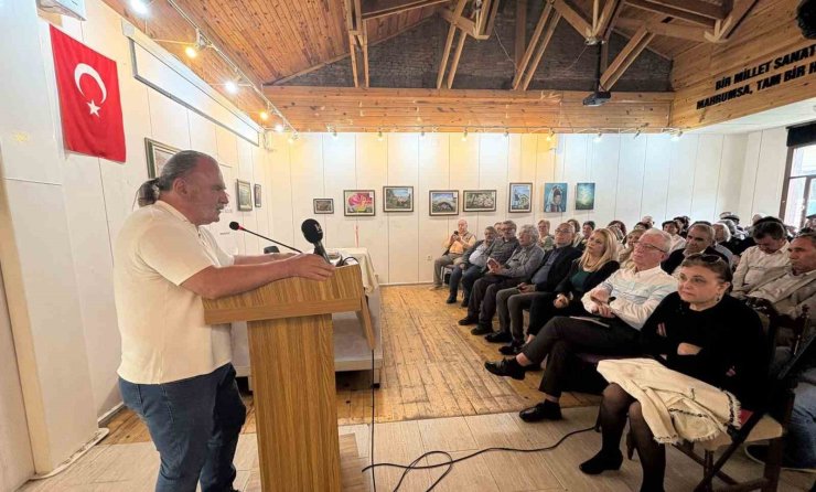 Mersin’de edebiyat buluşması: Dr. Nedim İnce okurlarıyla bir araya geldi