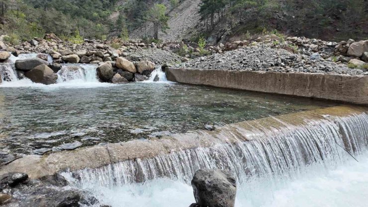 HATSU, Akçay isale hattını yenileyerek su kayıplarını azaltıyor