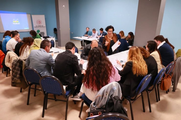 GEKA uzmanları, Gençlik Spor İl Müdürlüğü proje ekibine eğitim verdi