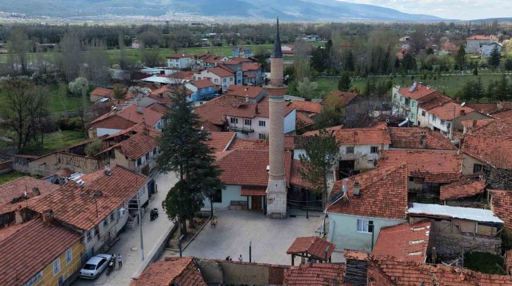 Caminin duvar boşluğundaki sır yüzyıllar sonra ortaya çıktı