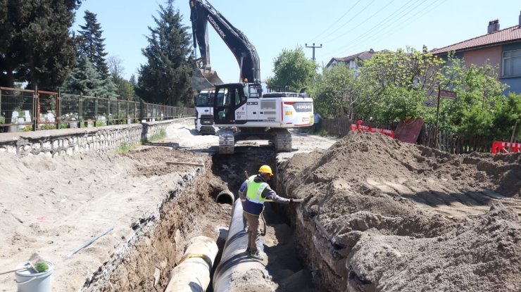 Düzce’nin 40 yıllık içme suyu şebekesi yenileniyor