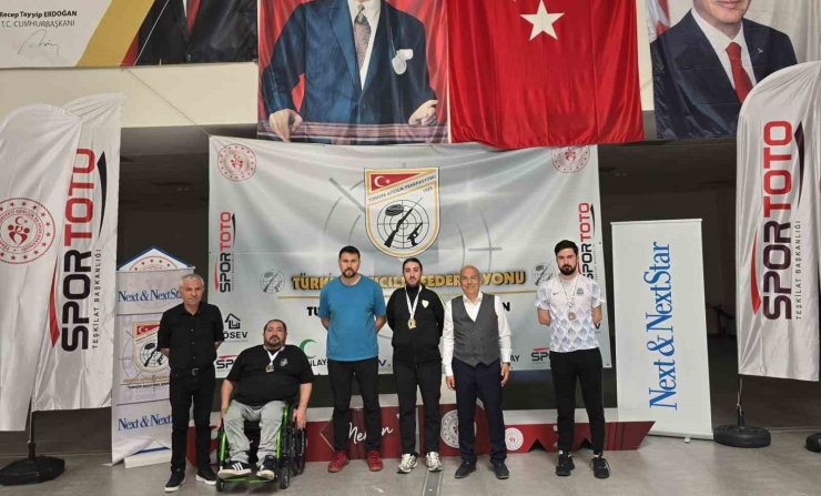 Manisalı Samet Akça’dan Türkiye Şampiyonası’nda madalya yağmuru
