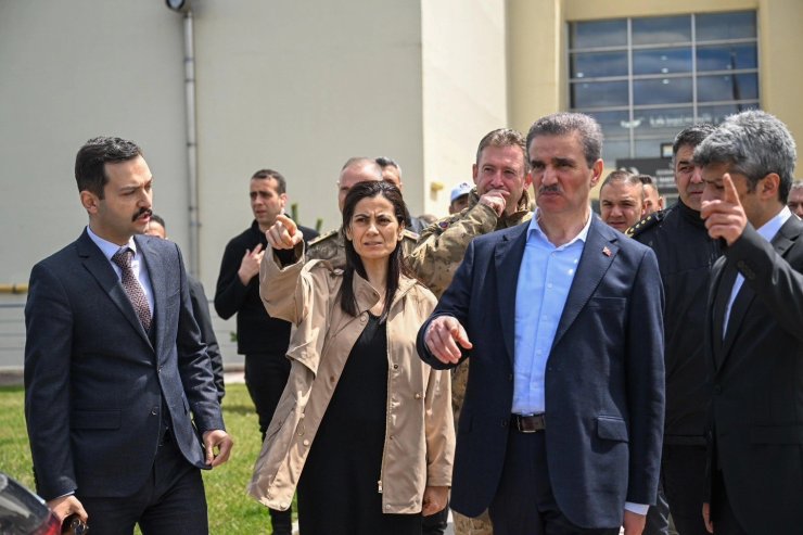 Vali Baruş’tan göç ve güvenlik mesaisi