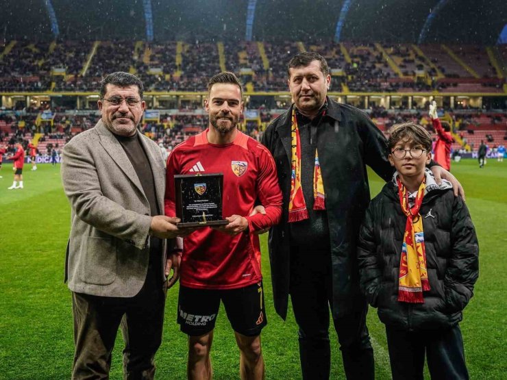 Miguel Cardoso Kayserispor’un tarihine geçti