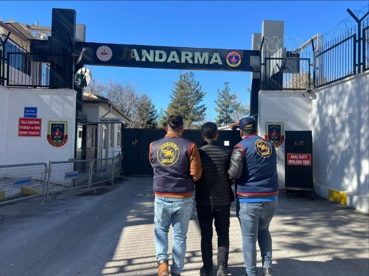 Diyarbakır’da haklarında kesinleşmiş hapis cezası bulunan 115 kişi yakalandı
