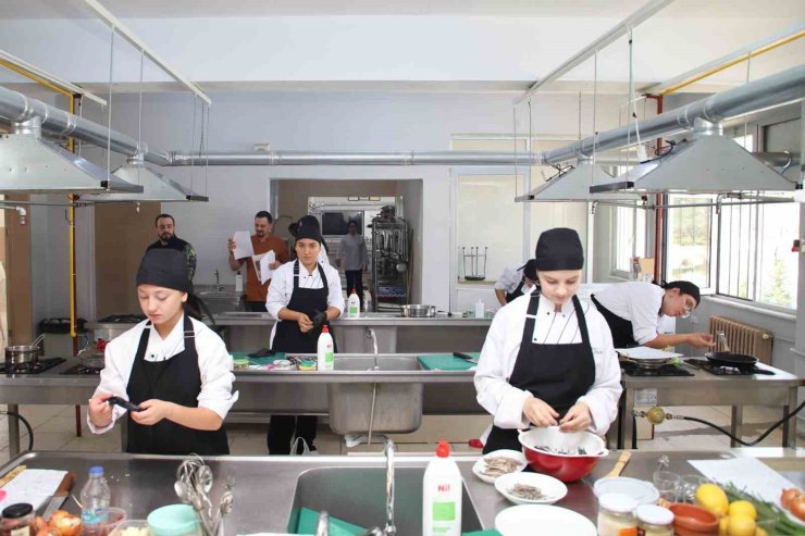 Köşk’te öğrenciler hünerlerini mutfakta sergiledi