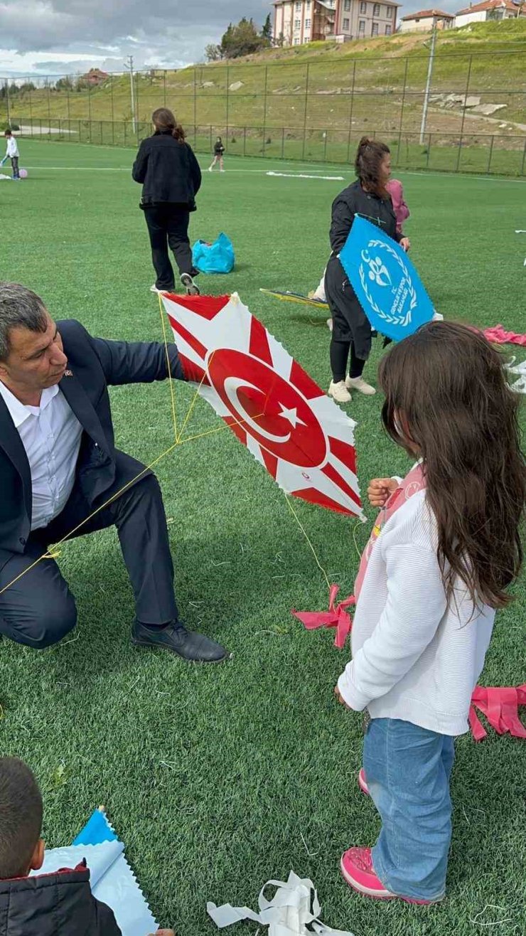 Beylikova’da uçurtma şenliği düzenlendi