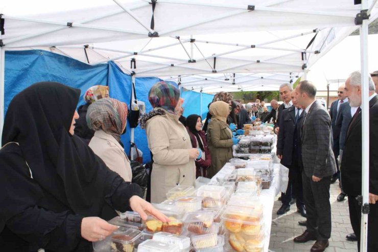 Bir ilçe 7 yıldır yatağa bağımlı olan Sefa için seferber oldı
